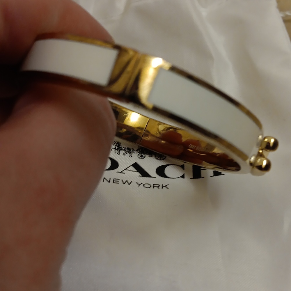2-for-1 Coach pink & white bracelet - Picture 9 of 10